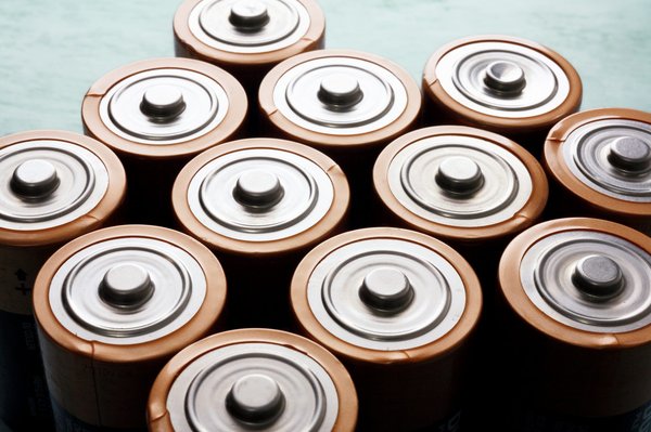 Quelles astuces pour prolonger la durée de vie de la batterie en mode économie d'énergie sur un Xiaomi Redmi K50 ?